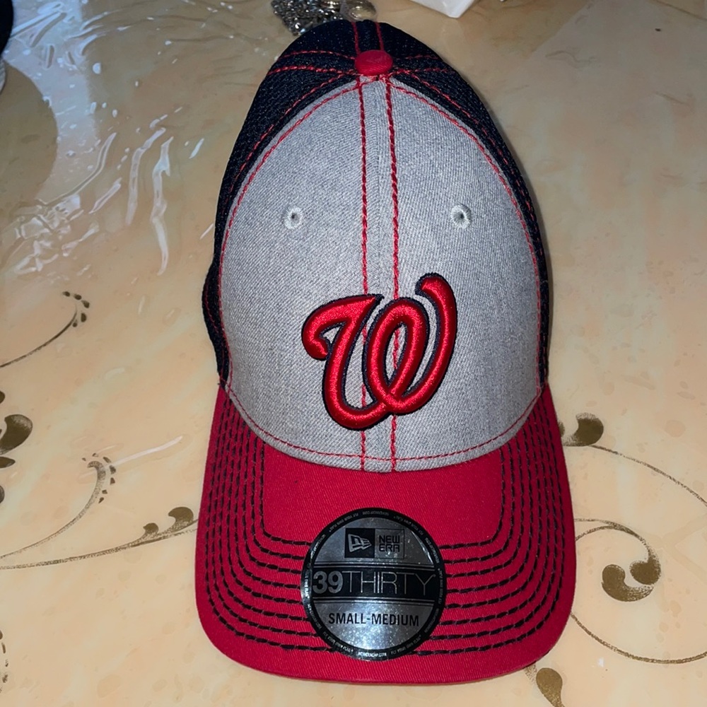 Mens baseball hat